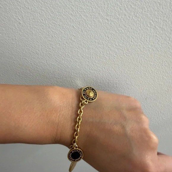 Marc by Marc Jacob’s gold bracelet - Picture 3 of 4